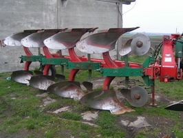 PLug KVERNELAND 4-ro skibowy obrotowy , zabezpieczenie reso