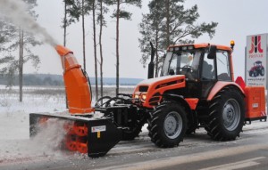 odśnieżarka wirnikowa OW 2,4 M PRONAR