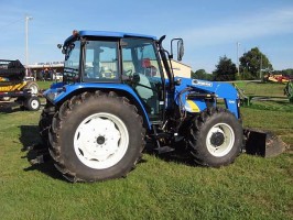 NEW HOLLAND T5060  - 8300EUR
