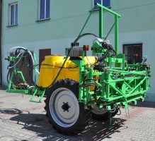 Opryskiwacz Hydraulicznie Rozkładany Pakietowo SKOTAREK 1200l 15M BHP