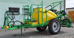 Opryskiwacz SKOTAREK Hydraulicznie Rozkładany 2500l 18M BHP