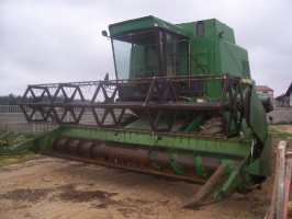 KOMBAJN ZBOŻOWY JOHN DEERE 1085