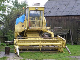 KOMBAJN zbożowy NEWHOLLAND1540