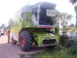 Claas DOMINATOR 112CS, rok 1986, 2600h, silnik Perkins V8 19